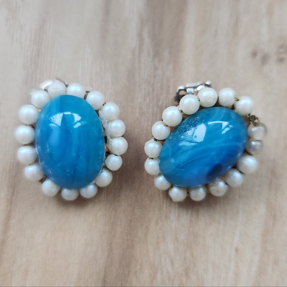 Vintage Clip-on Earrings